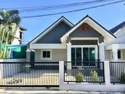 5A2MG0524 ให้เช่าบ้านเดี่ยวชั้นเดียว     2    ห้องนอน      2    ห้องน้ำ    ขนาดที่ดิน  45 ตรว. พื้นที่ใช้สอย 80 ตรม.   ให้เช่า     10,000   บาท/ เดือน   