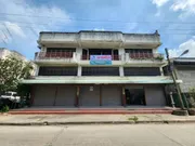ขายอาคารพาณิชย์ 3 คูหา 2 ชั้นครึ่ง พร้อมโกดังด้านหลัง ขนาด 210 ตร.ว. 1,150 ตร.ม. ตั้งอยู่บนถนนเทศวิวัตร อำเภอเมืองแก่งคอย จ.สระบุรี