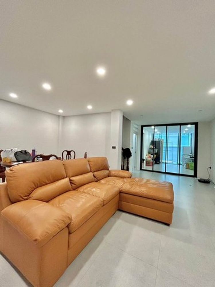 ขายทาวน์โฮม 4 ชั้น 6 ห้องนอน ซอยสาทร 21 ใกล้ BTS สะพานตากสิน 350 เมตร, ภาพที่ 4