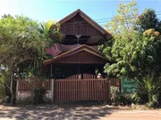 ขายบ้านตึกครึ่งไม้   อำเภอนาแก  นครพนม (PKK02-15521)
