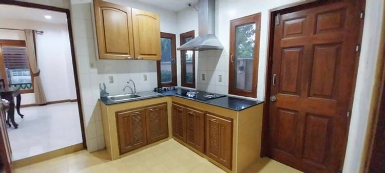 บ้านเดี่ยวมีบริเวณสวนรอบบ้าน ให้เช่าบ้านเดี่ยว 104 ตรว., ภาพที่ 4