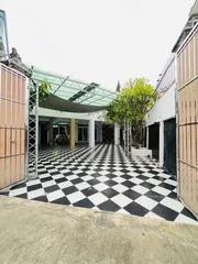   บ้าน 2 ชั้น แต่งสวยพร้อมอยู่ ซ.ประชาอุทิศ แขวงบางมด เขตทุ่งครุ กรุงเทพมหานคร