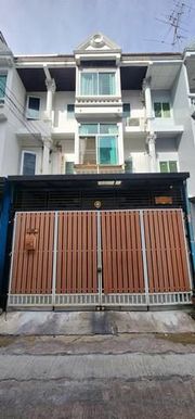 ขายทาวน์โฮม 3 ชั้น ถนนประชาราษฎร์ สาย 2 ซอยเยาวภา ตกแต่งพร้อมอยู่ ใกล้ MRT เตาปูน