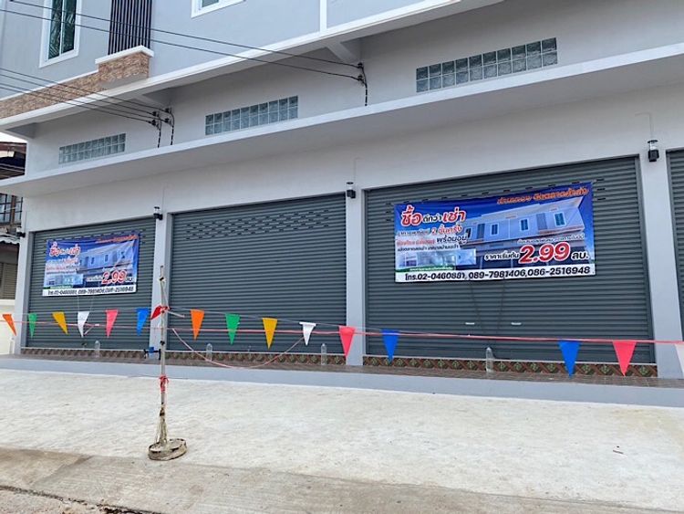 อาคารพาณิชย์ ตึก 2 ชั้นครึ่ง 4 ตึก ราคาเริ่มต้น 2,500,000 บาท ทำเลดี, ภาพที่ 4