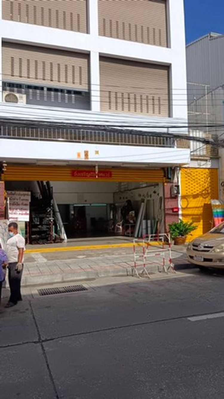 ขายด่วน อาคารพาณิชย์ ตึกหน้ามี 5 ชั้นพร้อมชั้นลอย อยู่ในตรอกสลักหิน กทม, ภาพที่ 4