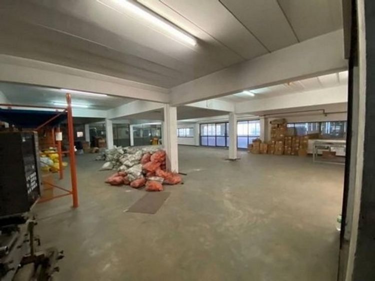 ให้เช่าโรงงานที่ดินพร้อมอาคารพักพนักงาน 1 ไร่ หมู่บ้านเศรษฐกิจ  มีใบ, ภาพที่ 4