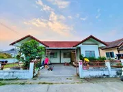 ASS1750 ให้เช่าบ้านเดี่ยวชั้นเดียว 4 ห้องนอน  2 ห้องน้ำ 1ห้องรับแขก ขนาดที่ดิน 75   ตร ว.   พื้นที่ใช้สอย 90 ตรม. ให้เช่า 9,000บาทต่อเดือน 