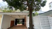 ให้เช่าบ้านเดี่ยว 2 ชั้น ในสุขุมวิท 61 อนุญาติเลี้ยงสัตว์ ใกล้รถไฟฟ้าเอกมัย