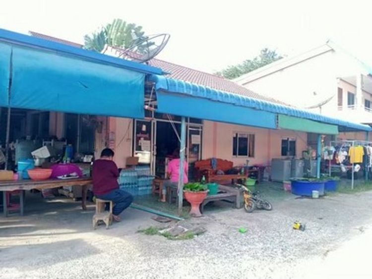 ขาย อพาร์ทเมนท์ บนพื้นที่1ไร่ พร้อมร้านค้าและบ้านอยู่อาศัย ต่อปี, ภาพที่ 4