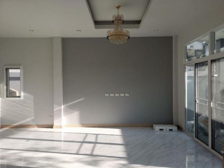ให้เช่าบ้านเดี่ยว 3 ชั้น เนื้อที่ 42 ตร.วา สร้างใหม่เหมาะทำโฮมออฟฟิศ, ภาพที่ 4
