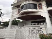 ให้เช่าทาวน์เฮ้าส์ 4 ชั้น สุขุมวิท55 ซ.ทองหล่อ 25 พื้นที่ใช้สอย 400 ตรม.5 ห้องนอน 5 ห้องน้ำ เฟอร์นิเจอร์ครบ เหมาะทำเป็นโฮมออฟฟิศ