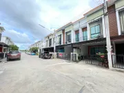 ให้เช่าบ้าน บางแสน ชลบุรี หนองมน สภาพแวดล้อมเยี่ยม เดืนทางสะดวก ใกล้ทางออกมอเตอร์เวย์ เหมาะสำหรับคนทำงาน หรือ พักอัาศัยเป็นครอบครัว