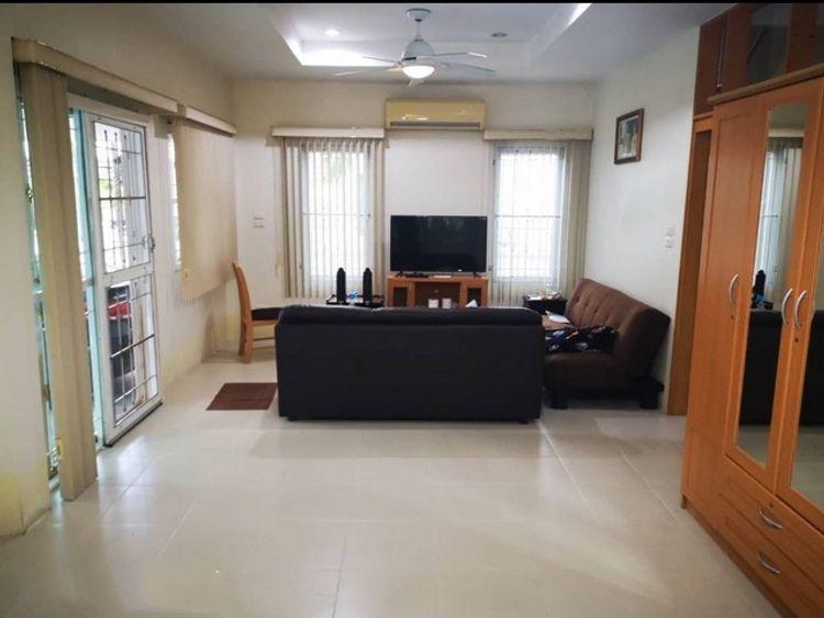 RENT บ้าน จิราทิพย์ พื้นที่ 50 ตาราง-วา 3 BEDROOM 18000 THAI BAHT สวย, ภาพที่ 4