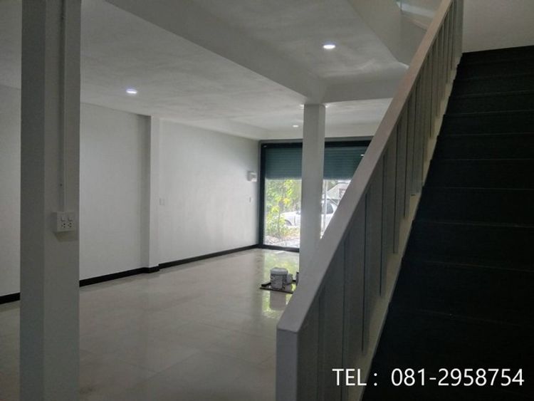 ขายอาคารพาณิชย์ 2 ชั้น รีโนเวทใหม่ เจ้าของขายเอง ตำบลมาบตาพุด , ภาพที่ 4