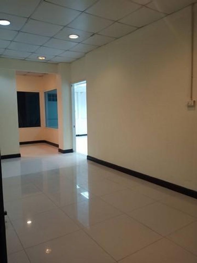 ให้เช่าบ้านเดี่ยวชั้นเดียว 48 ตรว 2 ห้องนอน หมู่บ้านมณียา ย่านนวลจันทร์, ภาพที่ 4