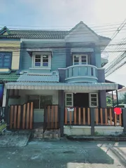 ขายทาวน์เฮ้าส์ 2 ชั้นหลังมุมรีโนเวทพร้อมอยู่ พิกัดใน มบ.สินทรัพย์1 ติดถนนหลักรังสิตคลองสี่ ดรีมเวิล วัดเขียนเขต วัดมูลจินดา