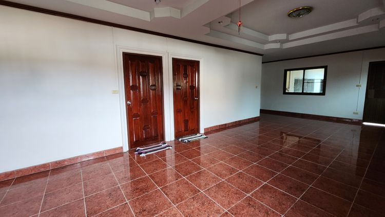 ขายบ้าน 2 ชั้น หลังใหญ่ เนื้อที่ 2 งาน 7 ตร.วา , ภาพที่ 4