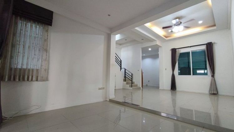 [A705]ให้เช่า 15k ทาวน์โฮม 3 ชั้น เล่นระดับ พาทาโกเนีย2 เขตมีนบุรี   , ภาพที่ 4