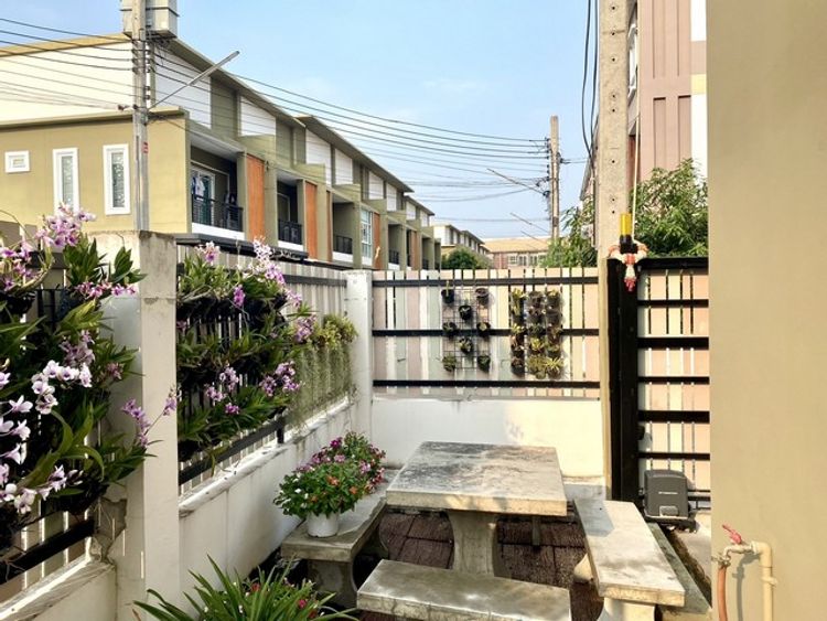 ขายบ้าน พิบูลย์ทาวน์โฮม จังหวัดนนทบุรี หลังมุม บ้านหันหน้าทิศเหนือค่ะ, ภาพที่ 4
