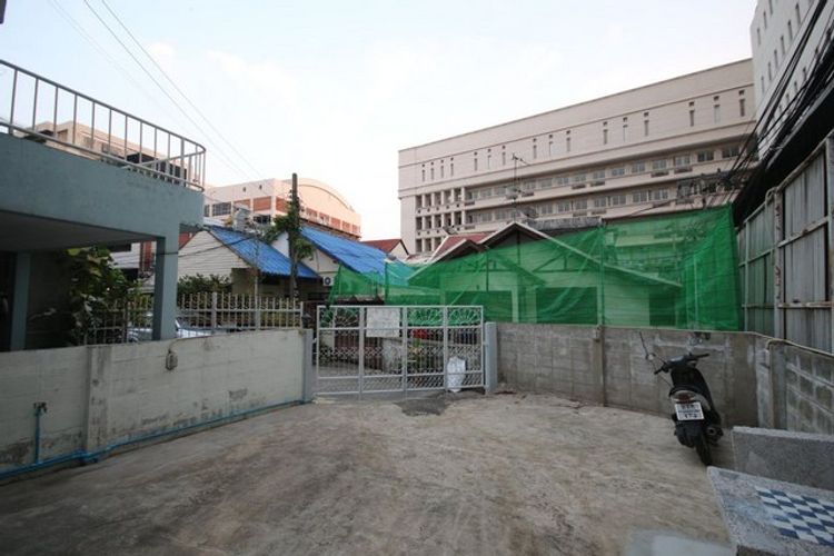 [B990]ให้เช่า 12k ทาวน์เฮ้าส์ หลังริม ประชาชื่น 12 ทุ่งสองห้อง , ภาพที่ 4