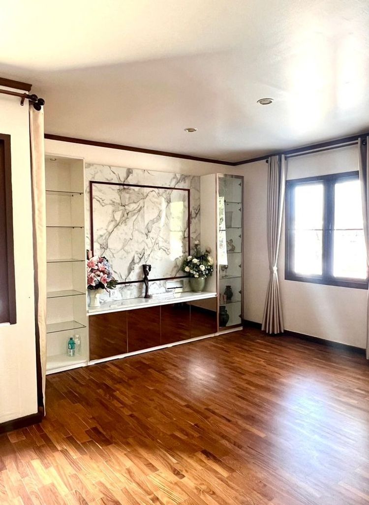 AMR0529 ให้เช่าบ้านเดี่ยวสองชั้น   3  ห้องนอน   3  ห้องน้ำ   1 ห้องครัว, ภาพที่ 4