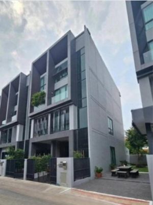 ให้เช่าโฮมออฟฟิศ 4 ชั้น โครงการ JW Urban Home Office ติดถนนสรงประภา ดอนเมือง ติดเครื่องปรับอากาศ ที่จอดรถ 2 คัน เหมาะทำออฟฟิศสำนักงาน