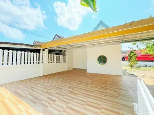 บ้านมินิมอล ใกล้ รพ กรุงเทพระยอง ผ่อนเดือนละ 7000 บาท ทำเลดี