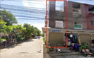 ขาย อาคารพาณิชย์ ห้องมุม 22 ตารางวา 3 ชั้น พร้อมอยู่ อำเภอสำโรงทาบ จังหวัดสุรินทร์