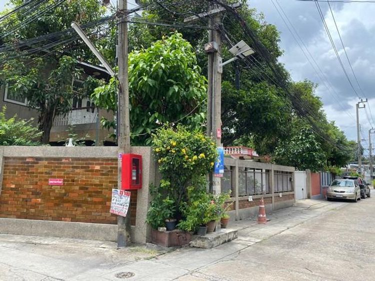ให้เช่าบ้านเดี่ยว 2 ชั้น หลังมุม 74 ตรว. หมู่บ้านสวนเจริญใจ ซอยเอกมัย, ภาพที่ 4