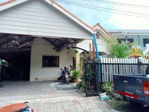 TP.ขายบ้านเดี่ยวชั้นเดี่ยว #ขายตามสภาพ เดินทางสะดวก พิกัด : ใกล้วัดนาพร้าว