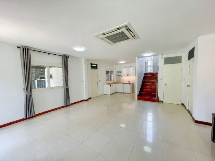 ให้เช่าบ้านเดี่ยว 2 ชั้น รามอินทรา 42 บ้านมีพื้นที่จอดรถได้ 7 คัน, ภาพที่ 4