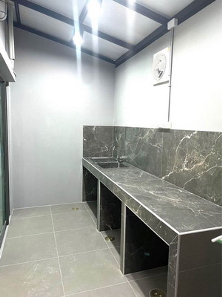 [ให้เช่า] FOR RENT BAAN KLANG MUANG RATCHAPHRUEK / 3 bedrooms 3 / 18 TO, ภาพที่ 4