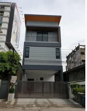 NBS2419 ขาย บ้าน 3ชั้น  เนื้อที่ 64 ตรว พระราม 3 ซอย 75 ยานนาวา
