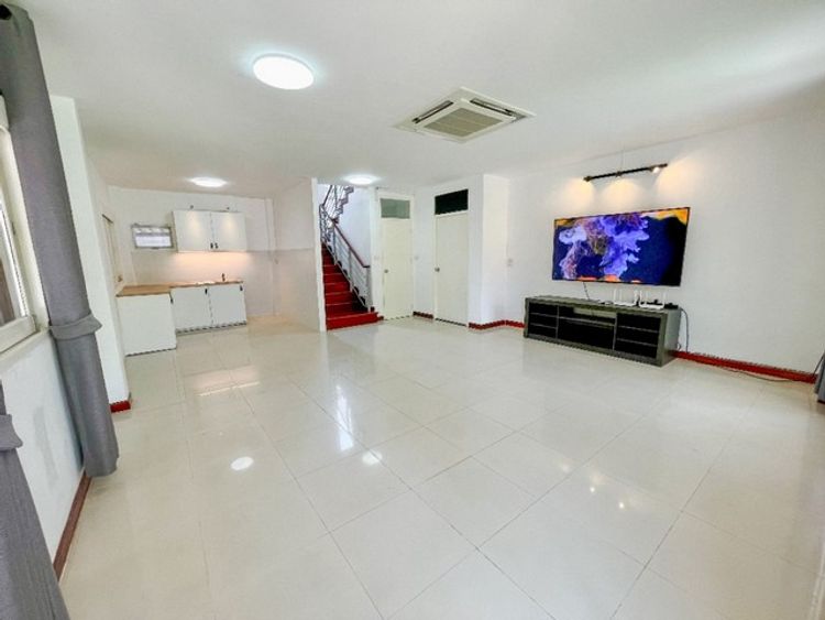รหัสC6131 ให้เช่าบ้านเดี่ยว 2ชั้น ขนาดใหญ่เหมาะทำโฮมออฟฟิศ, ภาพที่ 4