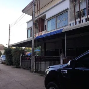 ขายทาวน์เฮ้าส์ราคาถูก 2 ชั้น 16.4 ตร.วา  2 ห้องนอน 2 ห้องน้ำ บรรยากาศดีเงียบสงบ อยู่ในตัวเมืองน่าน  ZN603