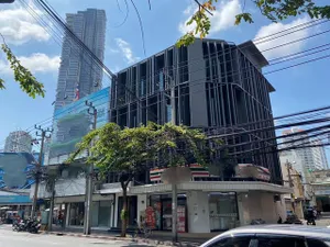 BS1361เซ้งกิจการโรงแรมสไตล์ modern luxury พร้อมเข้าบริหารทันที มีใบอนุญาตโรงแรม ย่านเจริญกรุง
