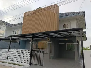 PT12 ขาย บ้าน เดี่ยว บ้านสราญวงศ์ ซอยร่มเกล้า 25/3 ถนนร่มเกล้า  รีโนเวทใหม่ทั้งหลัง ใกล้โรงเรียนสารสาสน์วิเทศสาขาร่มเกล้า 2 ชั้น 42 ตารางวา บ้านหันหน้าทิศเหนือ