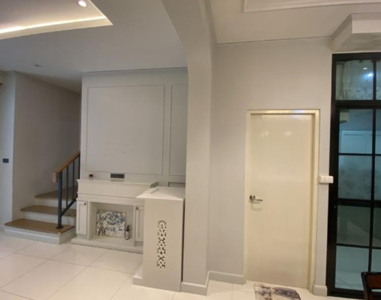 ให้เช่าและขายทาวน์โฮม3ชั้น บ้านกลางเมือง ลาดพร้าว-เสรีไทย , ภาพที่ 4