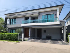 ให้เช่าบ้านหรูหลังMega Bangna ใกล้โรงเรียนConcordian International Schoolและ รร.ราชวินิตบางแก้ว ย่านบางนากม.7 