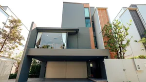 ขาย/ให้เช่าบ้านเดี่ยว 3 ชั้น วีเว่ VIVE 2 กรุงเทพกรีฑา บ้านใหม่ตกแต่งครบ เขตสะพานสูง กทม.