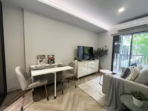 Sale! Chapter Thonglor - One Bedroom type with Garden & Pool Views (Fully Furnished)