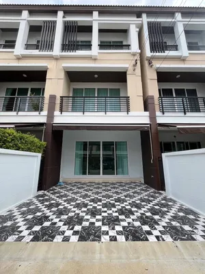 ขายทาวน์โฮม 3 ชั้น บ้านกลางเมืองเกษตร-นวมินทร์72 รีโนเวทใหม่พร้อมเข้าอยู่ ถูกสุดในโครงการ ขายต่ำกว่าราคาประเมิน