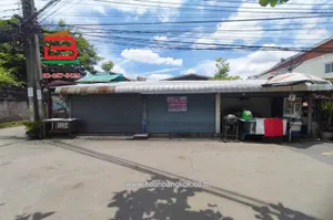 ที่ดินพร้อมบ้าน หลังมุม ซอยโยธินพัฒนา 11 แยก 11 เนื้อที่ 39 ตรว ถนนประดิษฐ์มนูธรรม แขวงคลองจั่น เขตบางกะปิ กรุงเทพมหานคร