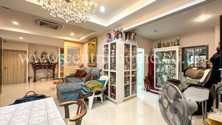 บ้านเดี่ยว 3 ชั้น ภัสสร สรงประภา ดอนเมือง Luxury Built in หลังริม, ภาพที่ 4