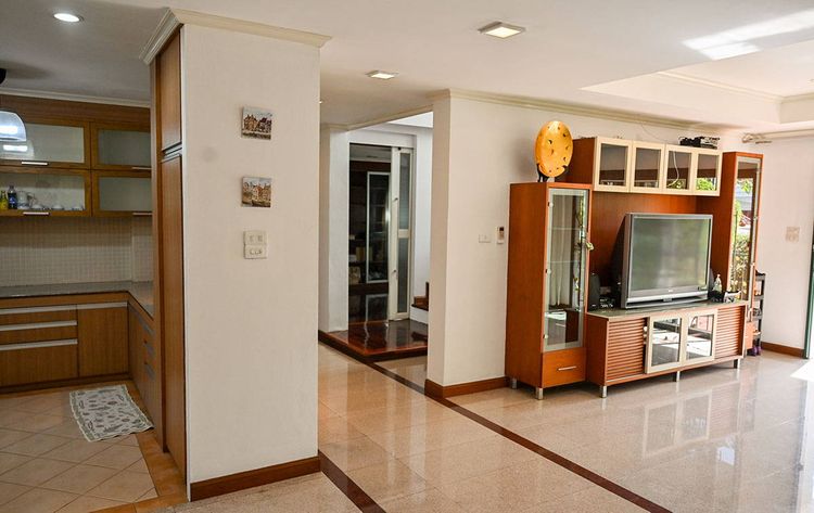 ขายบ้านเดี่ยว 2 ชั้น โครงการหมู่บ้านธารารมย์ ซอยรามคำแหง150 ( ), ภาพที่ 4