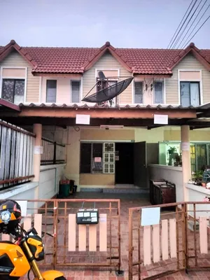 ทาวเฮ้า2ชั้น 2ห้องนอน 2ห้องน้ำ หมู่บ้านแฟมมิลี่ทาวน์ ใกล้อมตะนคร
