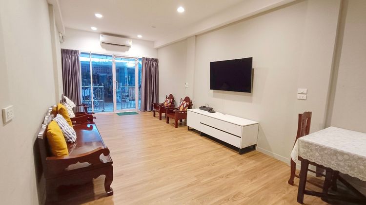ขายบ้านตึกแถวใจกลางเมือง ใกล้ไอคอนสยาม บ้านตึกแถว 2 ชั้น รีโนเวทใหม่ 11, ภาพที่ 4