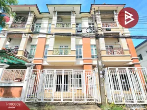 ขายทาวน์โฮม 3 ชั้น เฉลิมพระเกียรติ​ร.9​ ซอย​25 กรุงเทพมหานคร