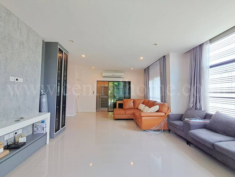 บ้านเดี่ยว 2 ชั้น เศรษฐสิริ พัฒนาการ หลังริม Built in ทั้งหลัง, ภาพที่ 4