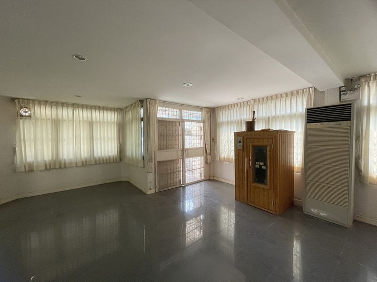 ขายบ้านเดี่ยวพร้อมห้องเช่า ซ.นวมินทร์ 95 พื้นที่ 93 ตรว. ทำเลดี, ภาพที่ 4